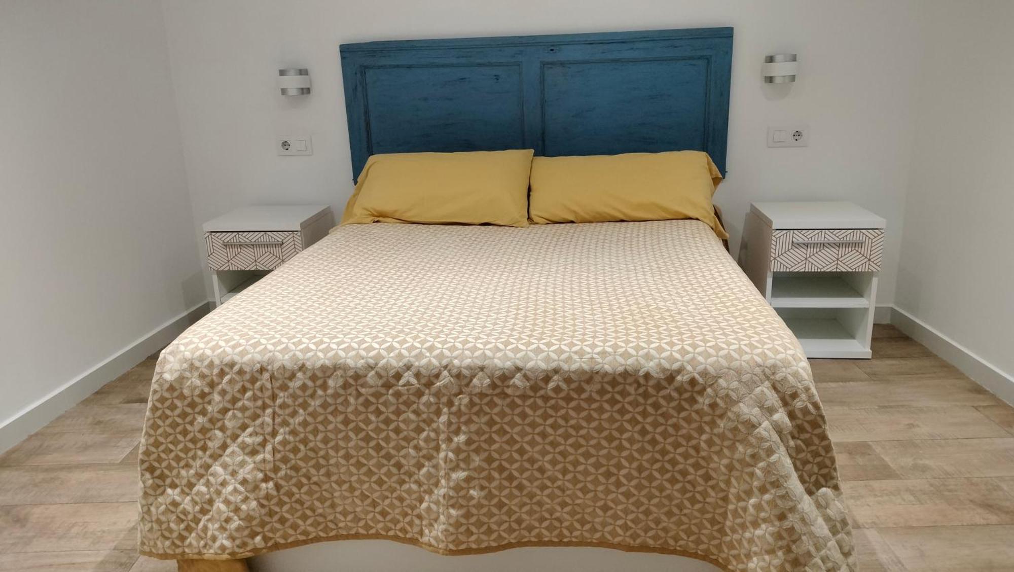 Apartamentos Montgo Denia Exteriör bild