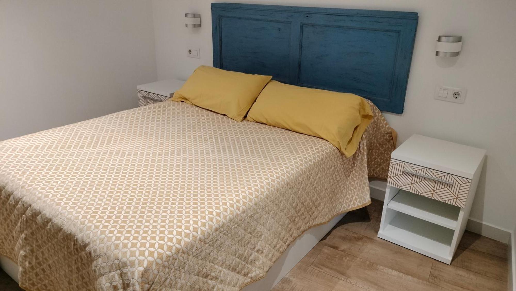 Apartamentos Montgo Denia Exteriör bild
